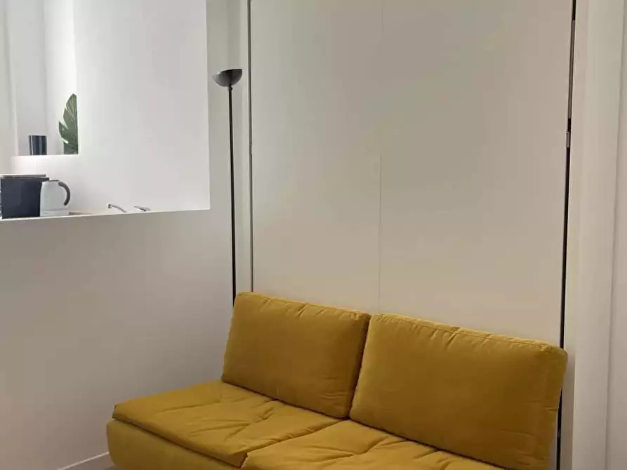 Immagine 13 di Appartamento in affitto  in Via Caccialepori41 a Milano