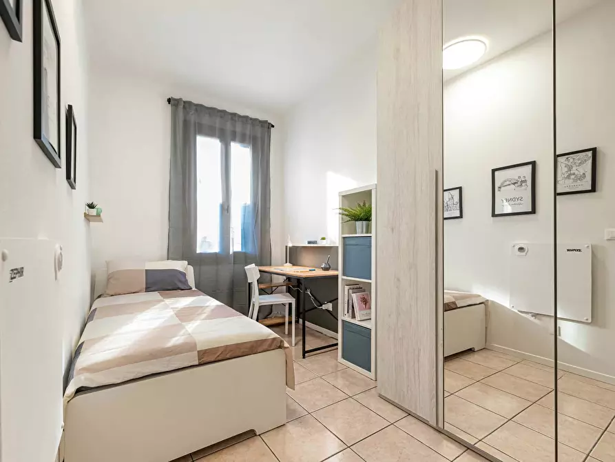 Immagine 2 di Camera in affitto  in Viale Arcella11 a Padova