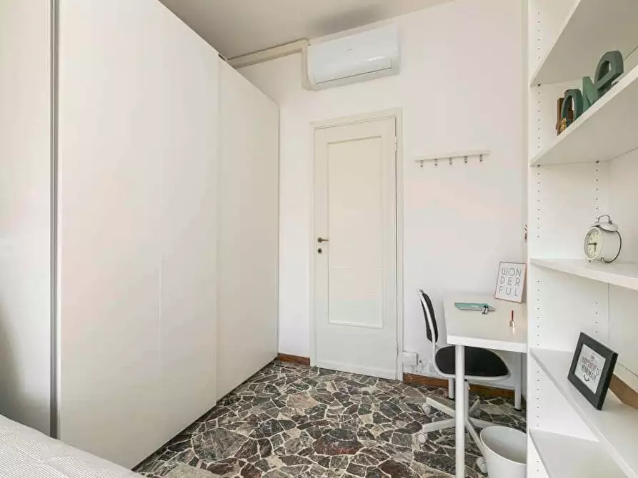 Immagine 4 di Camera in affitto  in Via Monte Bianco46 a Milano