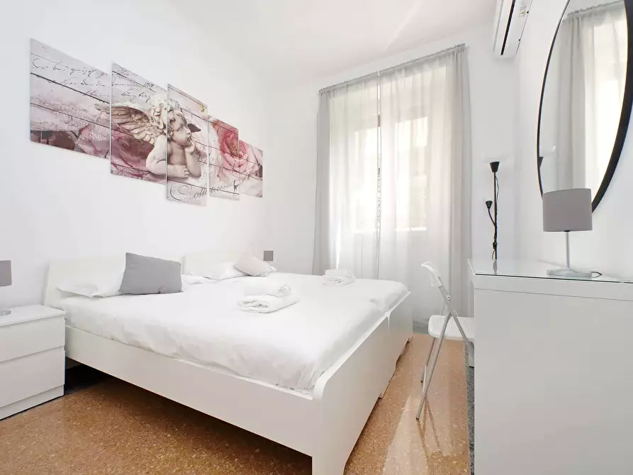 Immagine 9 di Appartamento in affitto  in Via Livorno36 a Roma
