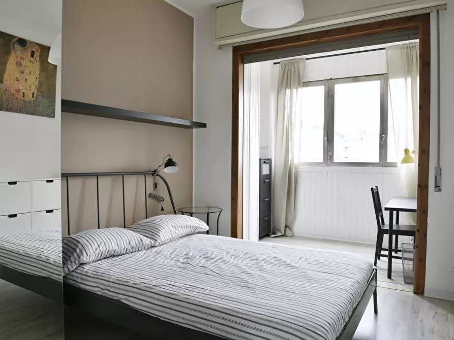 Immagine 2 di Camera in affitto  in Via Federico Engels8 a Milano
