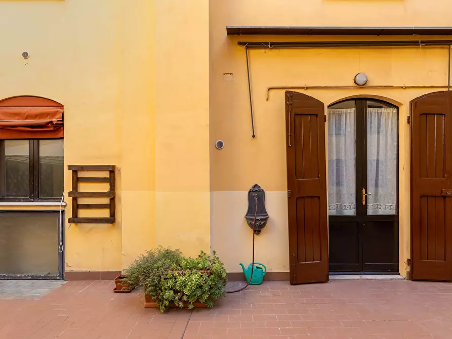 Immagine 23 di Appartamento in affitto  in Via San Mamolo3 a Bologna