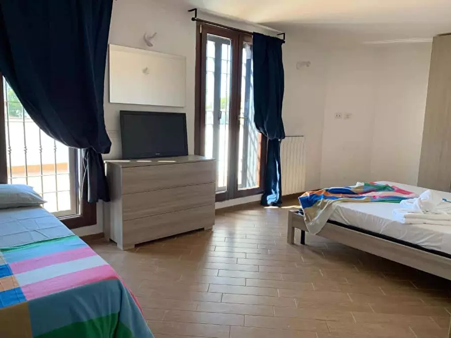 Immagine 35 di Appartamento in affitto  in via Giorgio Bassani72 a Roma