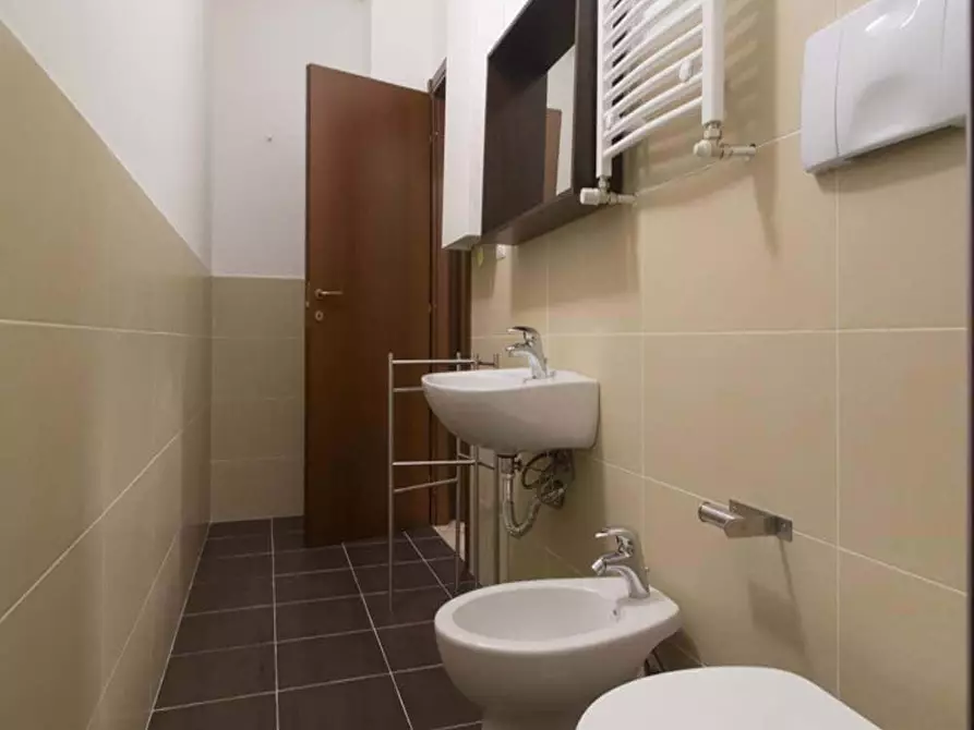 Immagine 18 di Camera in affitto  in VIA SOPERGA65 a Milano