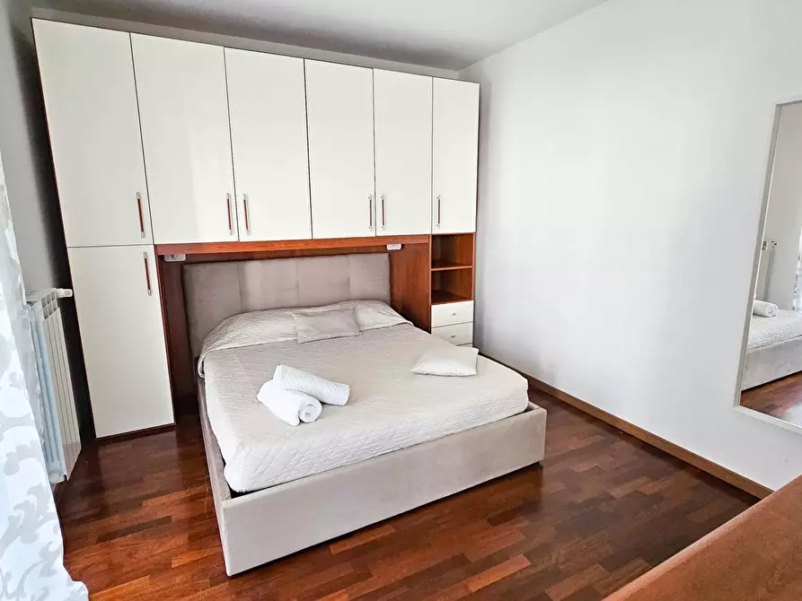 Immagine 4 di Appartamento in affitto  in Via Vittorio Gassman3 a Milano