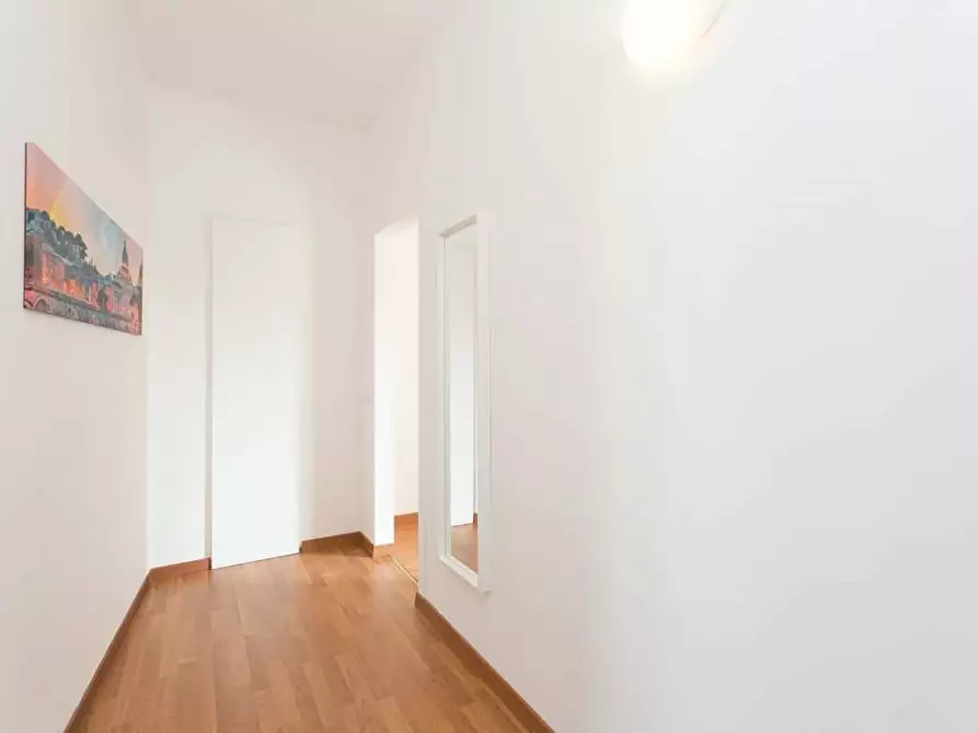 Immagine 11 di Camera in affitto  in Via Gavirate27 a Milano