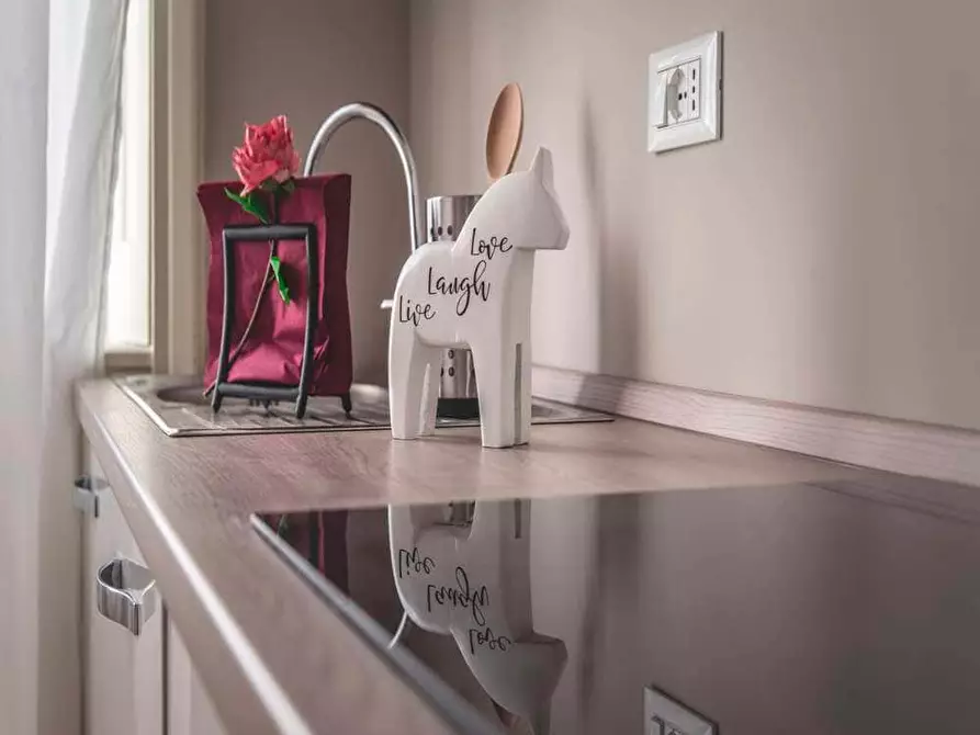 Immagine 24 di Camera in affitto  in Via Spalato2 a Milano