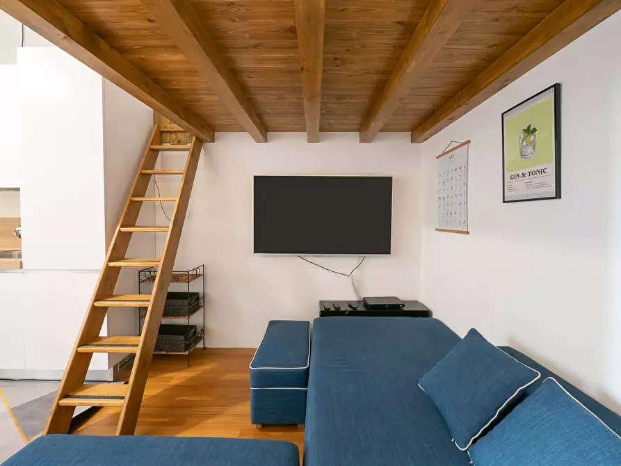 Immagine 2 di Appartamento in affitto  in Via Edmondo de Amicis46 a Milano