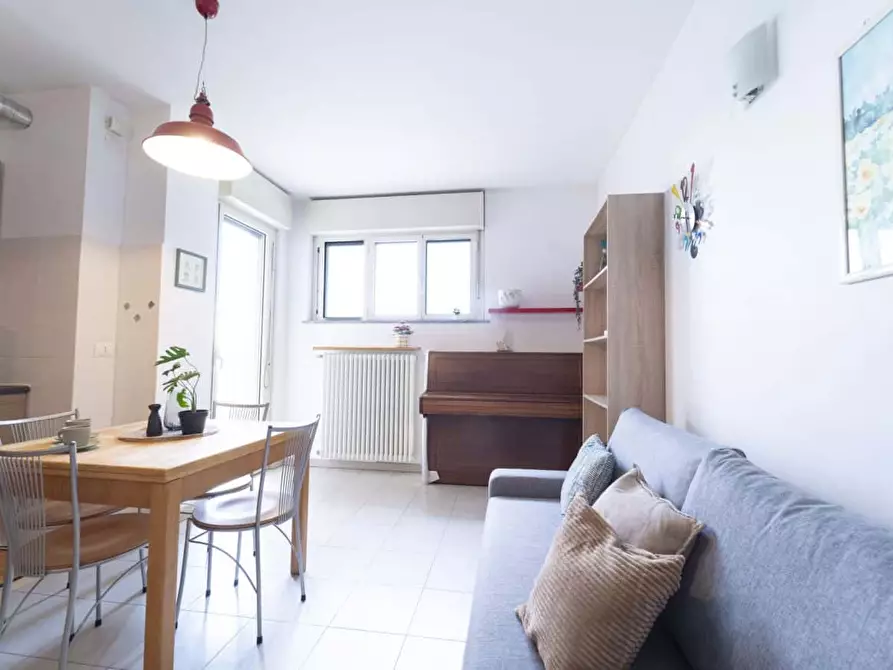 Immagine 1 di Appartamento in affitto  in Via Adamello8 a Milano