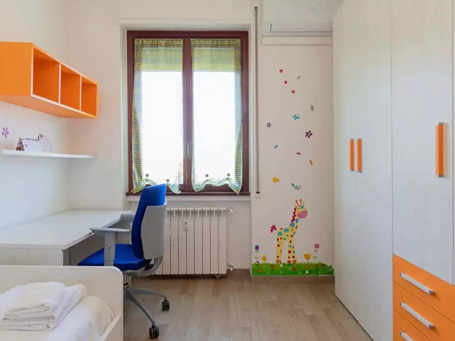 Immagine 13 di Appartamento in affitto  in Via Alcuino7 a Milano