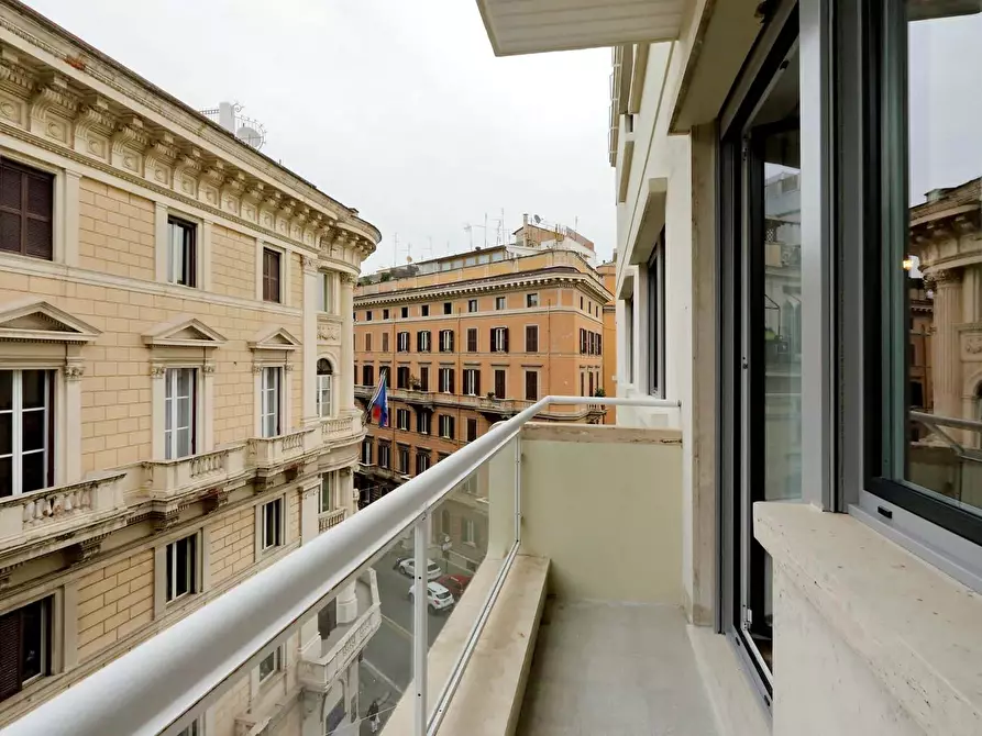 Immagine 4 di Appartamento in affitto  in Via Flavia93 a Roma