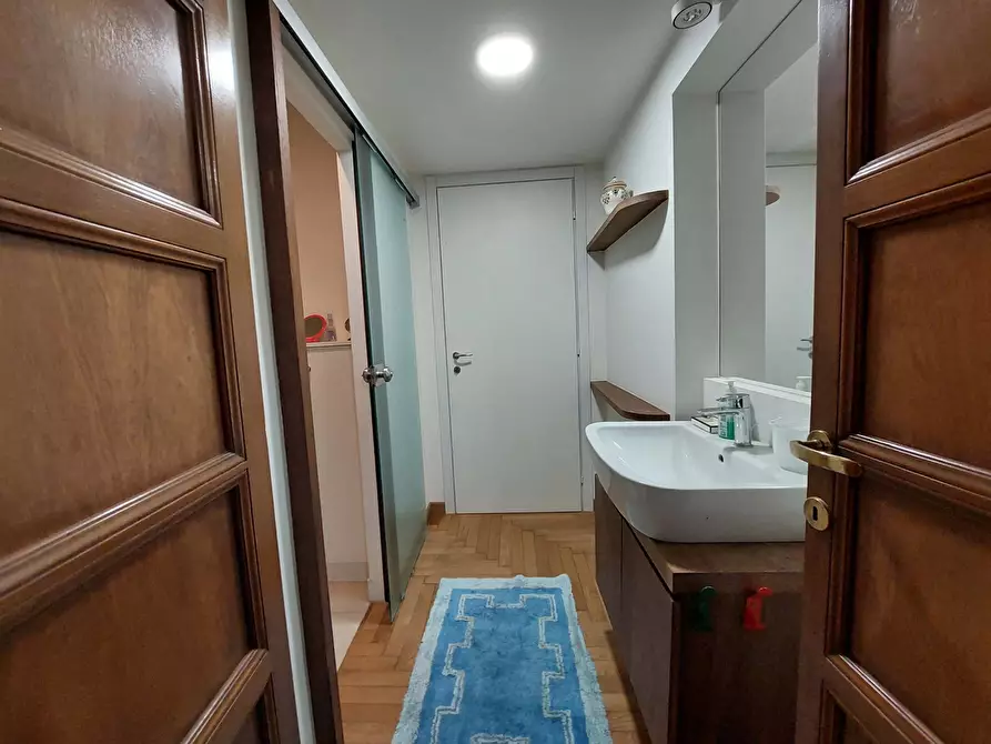 Immagine 33 di Appartamento in affitto  in Via Cappuccio3 a Milano