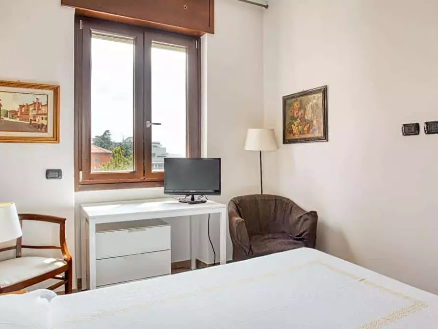 Immagine 8 di Appartamento in affitto  in Via Volvinio37 a Milano