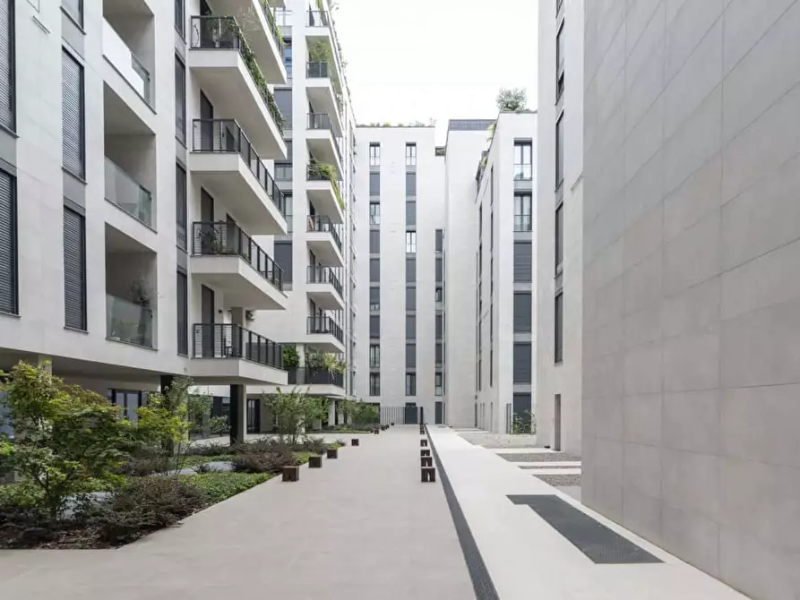 Immagine 32 di Appartamento in affitto  in Via Principe Eugenio3 a Milano