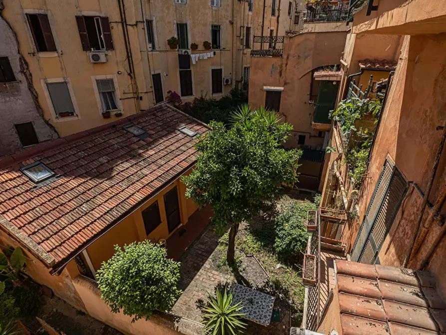 Immagine 27 di Appartamento in affitto  in Via della Scala63 a Roma