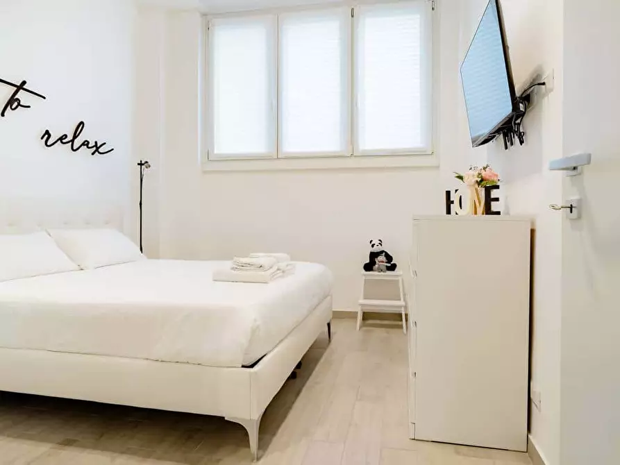 Immagine 3 di Appartamento in affitto  in Viale Carlo Troya23 a Milano