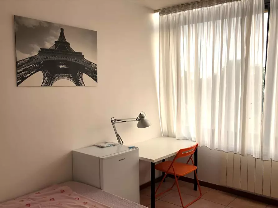 Immagine 1 di Camera in affitto  in Via Alessandro Brisse27 a Roma