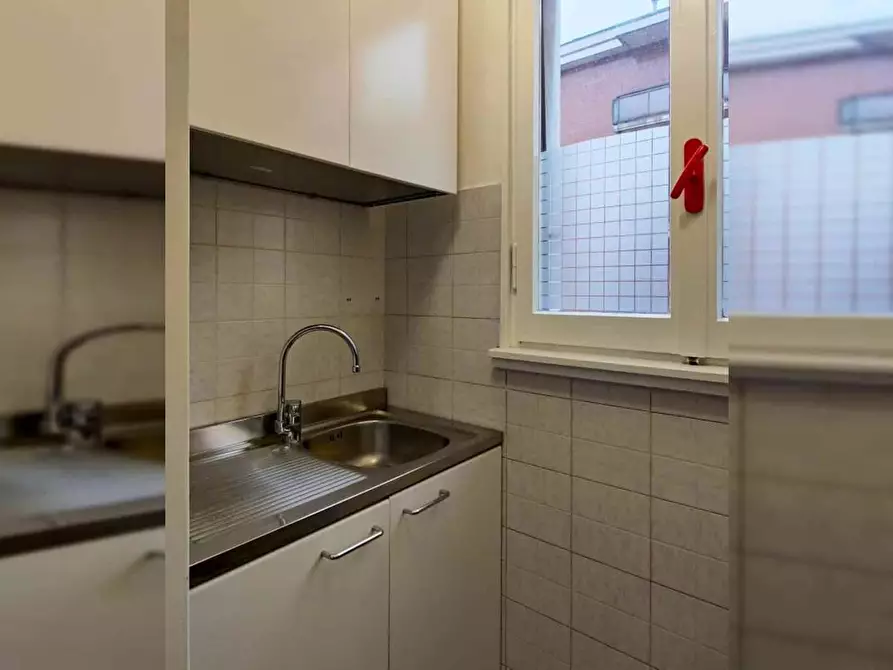 Immagine 10 di Camera in affitto  in Via Alberto da Gandino27 a Milano