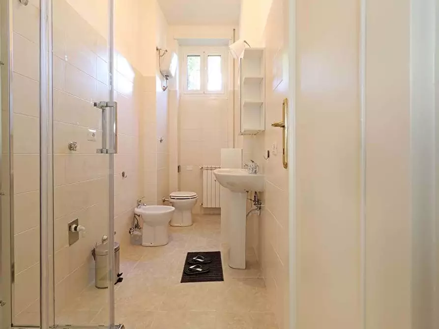 Immagine 9 di Camera in affitto  in Via Cavriglia23 a Roma