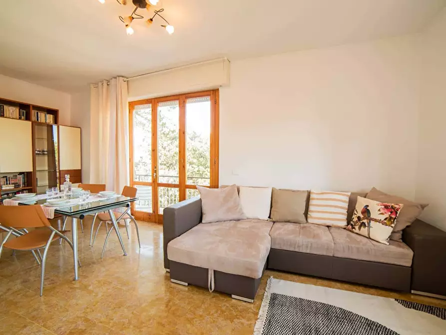 Immagine 2 di Appartamento in affitto  in Via XXV Luglio22 a Camaiore