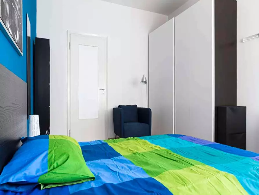 Immagine 7 di Camera in affitto  in Via Andrea Costa33 a Milano