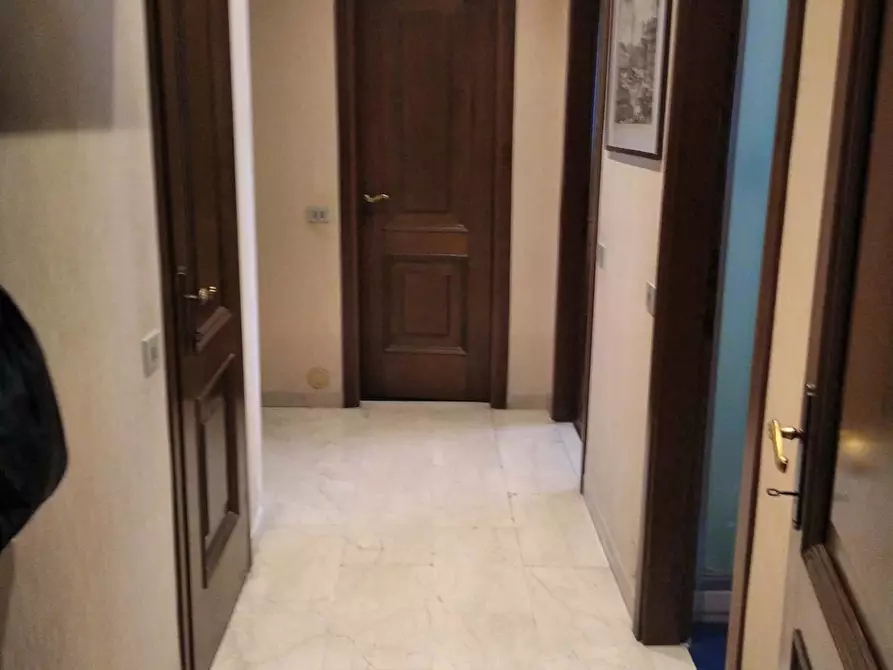 Immagine 16 di Camera in affitto  in Via Sant'Anatalone a Milano