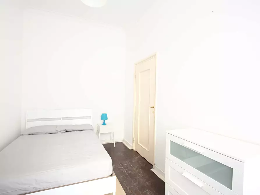 Immagine 4 di Camera in affitto  in Via Raimondo Franchetti3 a Milano