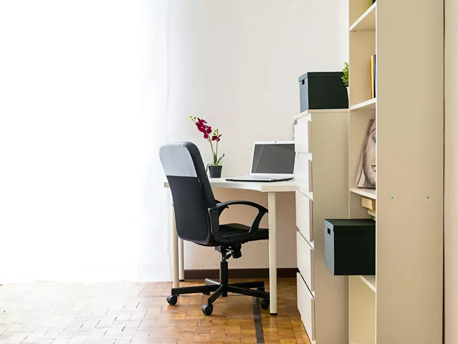 Immagine 5 di Camera in affitto  in Piazza Tancredi Galimberti a Torino