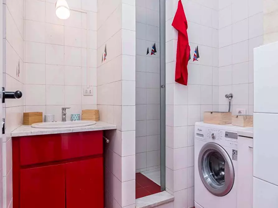 Immagine 22 di Camera in affitto  in Via Antonio Canova25 a Milano