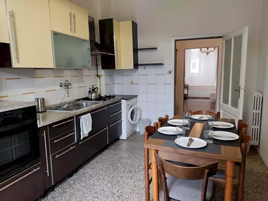 Immagine 11 di Camera in affitto  in Via Bronzino39 a Firenze