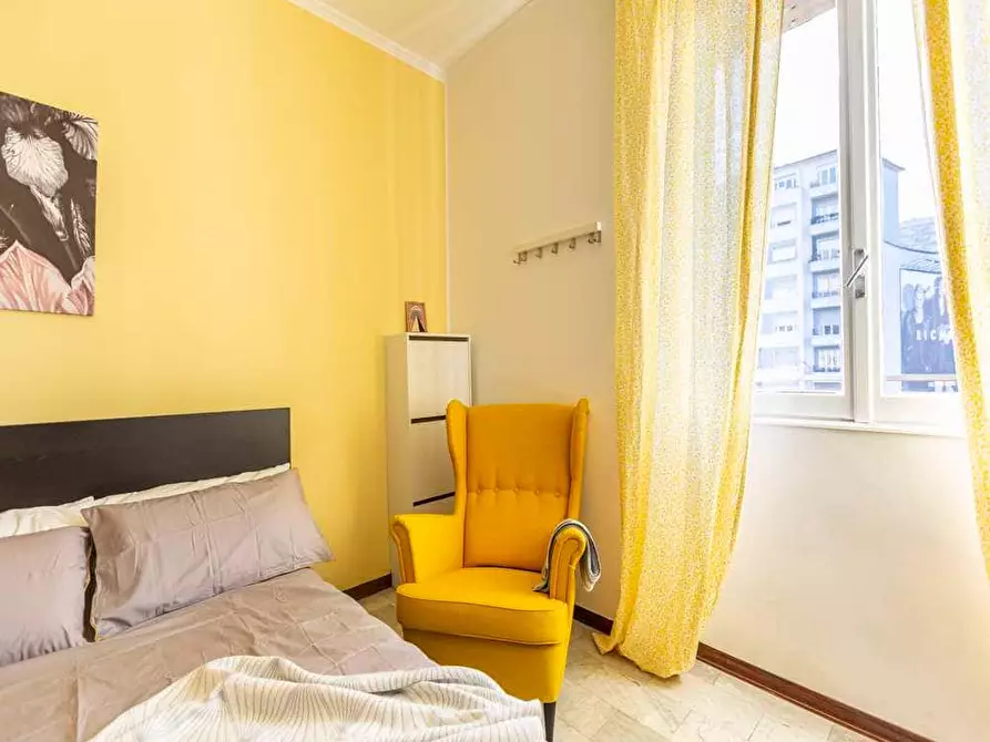 Immagine 8 di Camera in affitto  in Viale Lucania30 a Milano