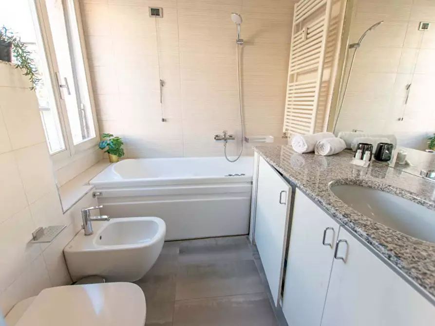 Immagine 20 di Appartamento in affitto  in Via Giovanni Battista Niccolini21 a Milano