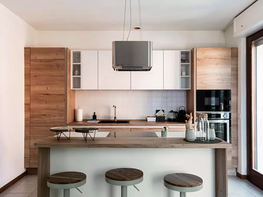 Immagine 10 di Appartamento in affitto  in Via della Conciliazione83 a Como