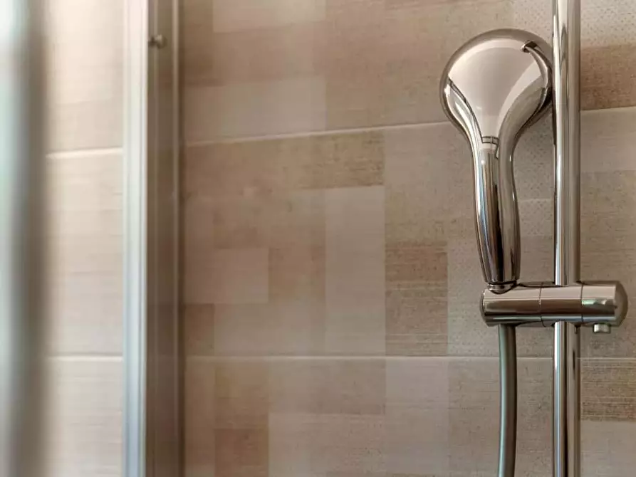 Immagine 22 di Appartamento in affitto  in Via Bonanomi14 a Como