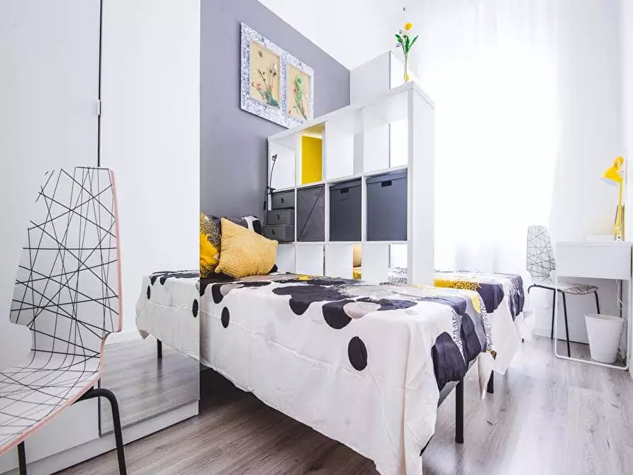 Immagine 1 di Camera in affitto  in Via Paolo Bassi25 a Milano