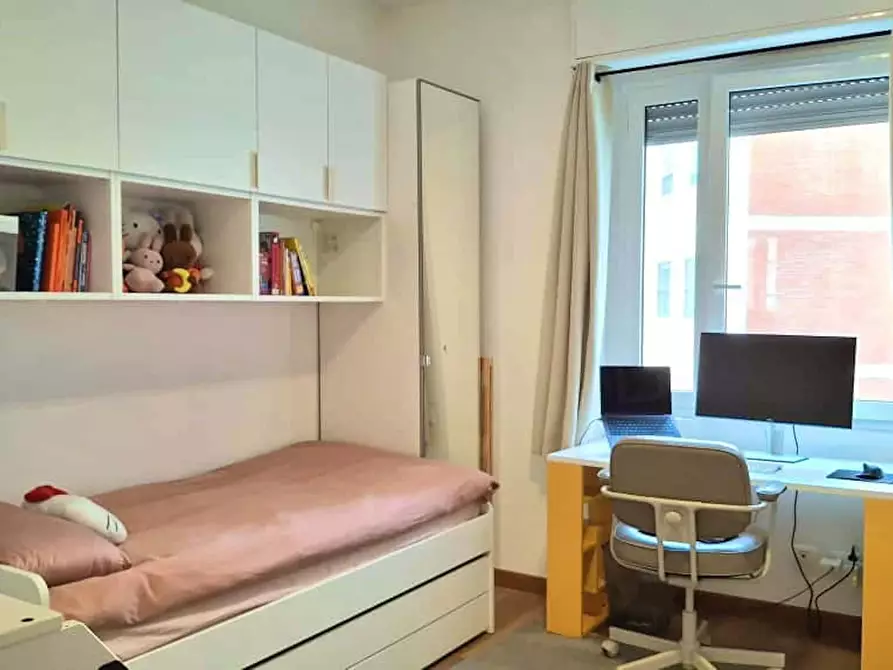 Immagine 27 di Appartamento in affitto  in Via Medeghino a Milano