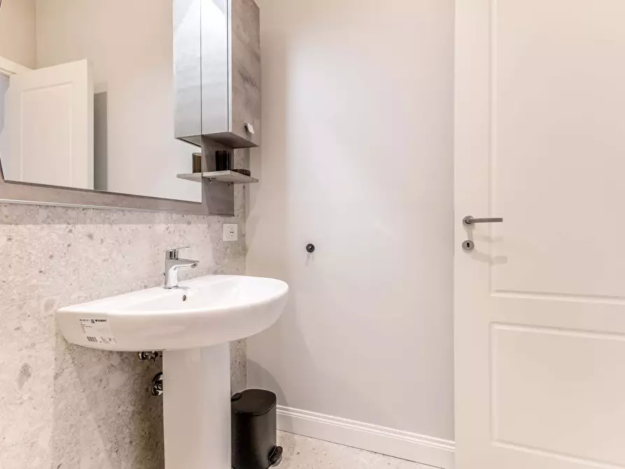 Immagine 30 di Appartamento in affitto  in Via Nizza126 a Roma