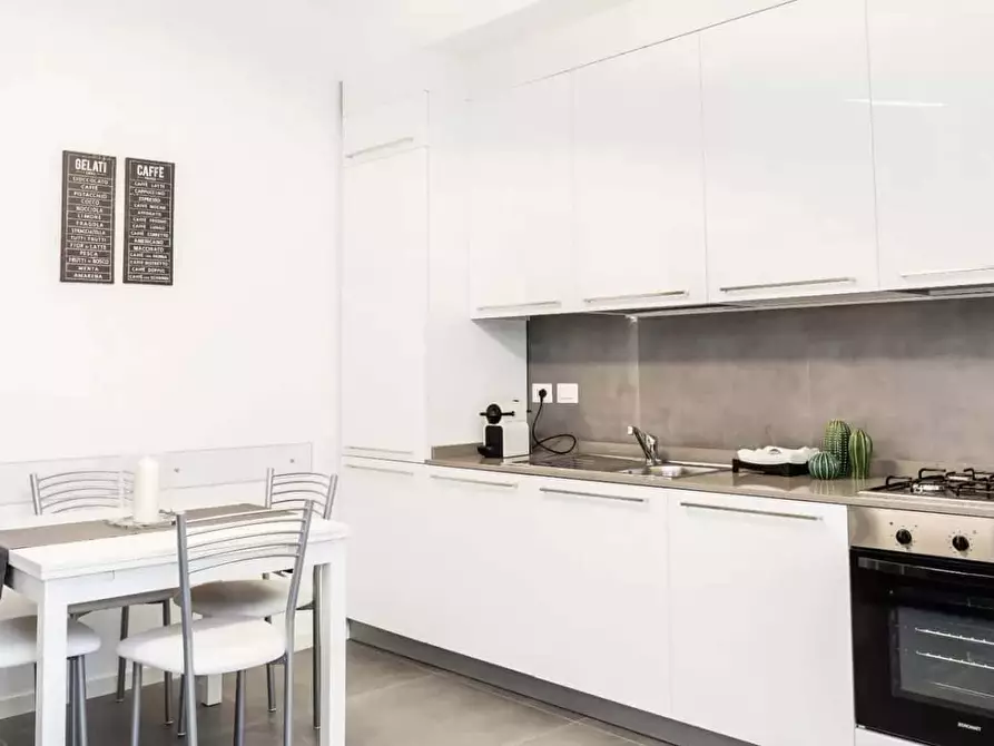 Immagine 2 di Appartamento in affitto  in Via San Gerolamo Emiliani1 a Milano