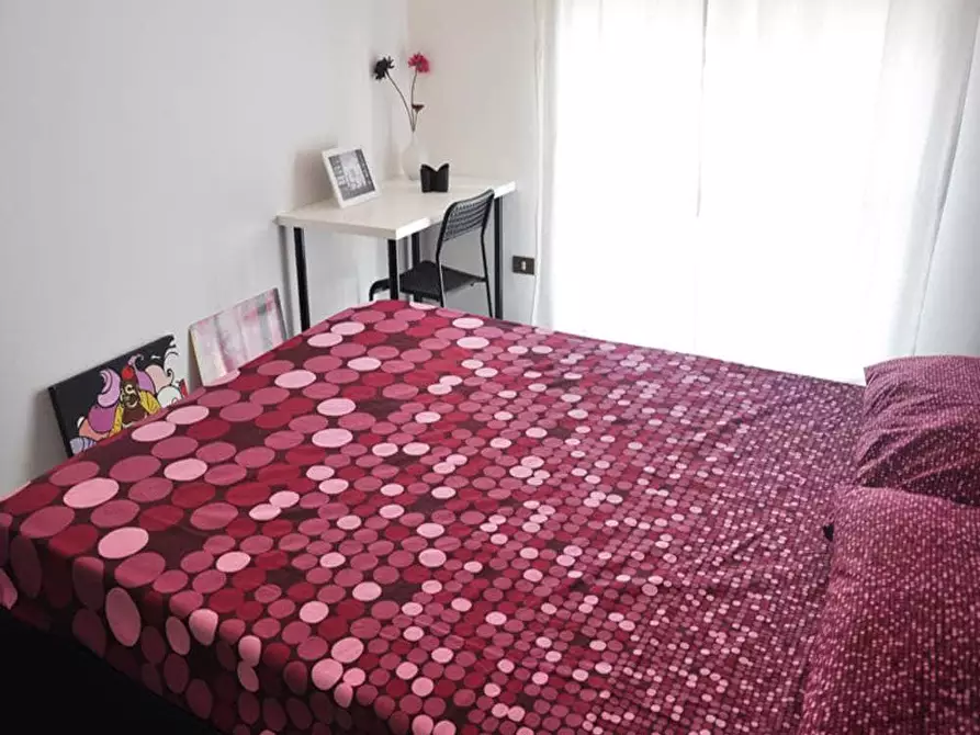 Immagine 16 di Camera in affitto  in Via Carlo Pisacane34 a Milano