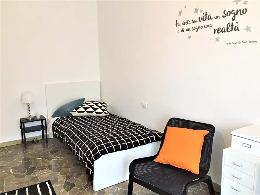 Immagine 3 di Camera in affitto  in Via Quintino Sella44 a Firenze