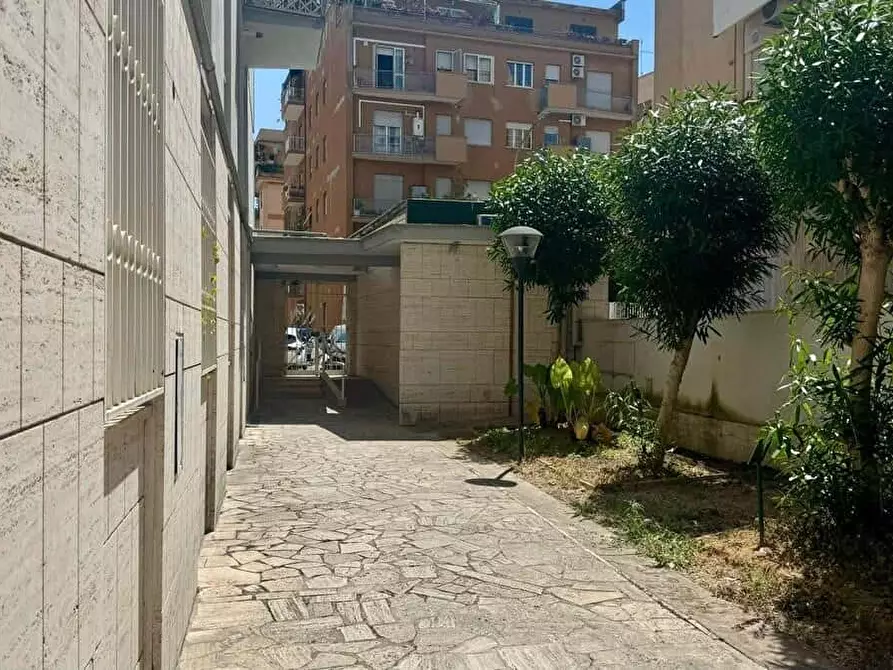 Immagine 12 di Appartamento in affitto  in Via Paola Falconieri110 a Roma