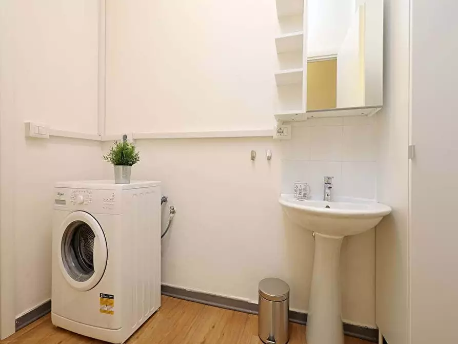 Immagine 27 di Camera in affitto  in Via dei Giornalisti52 a Roma