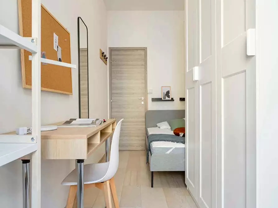 Immagine 3 di Camera in affitto  in Via Amatore Sciesa7 a Milano