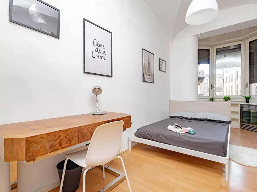 Immagine 5 di Camera in affitto  in Via Cesare Battisti13 a Milano