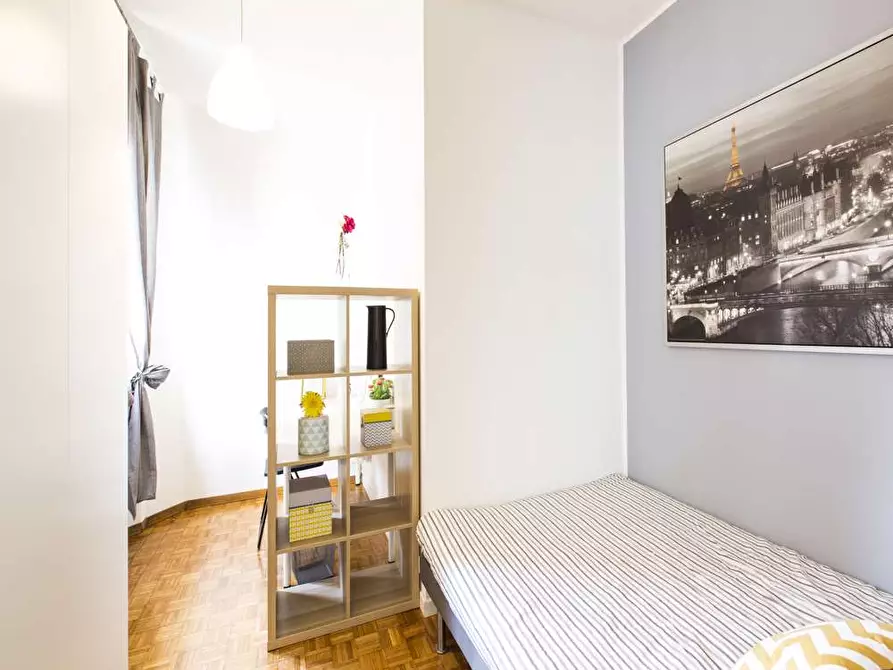 Immagine 4 di Camera in affitto  in Via Leone Tolstoi64 a Milano