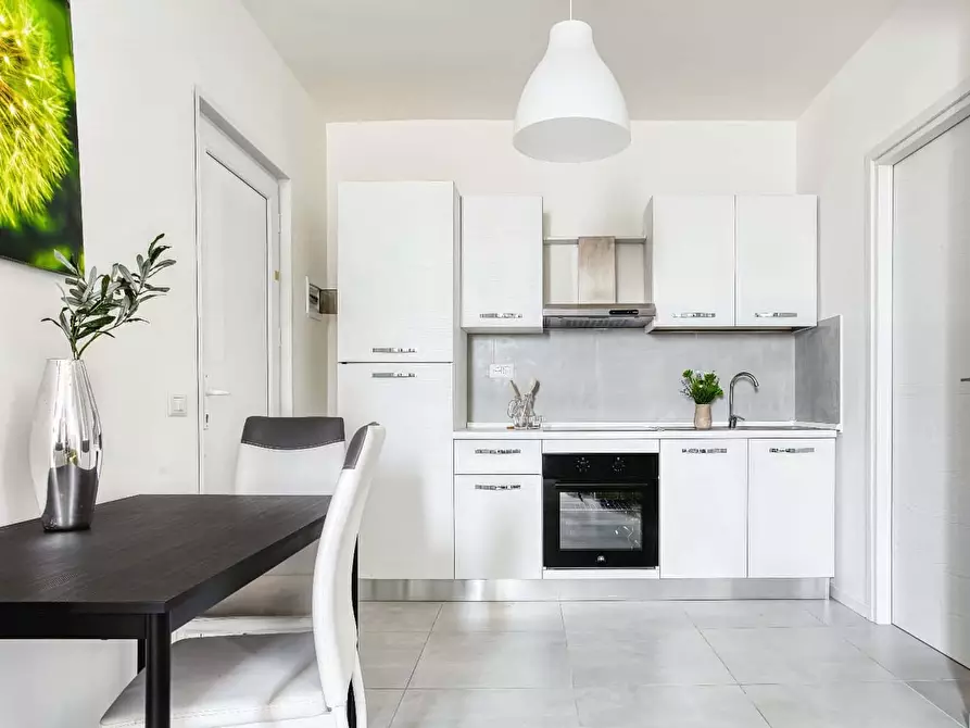 Immagine 11 di Appartamento in affitto  in Via Giovanni Battista Cassinis1 a Milano