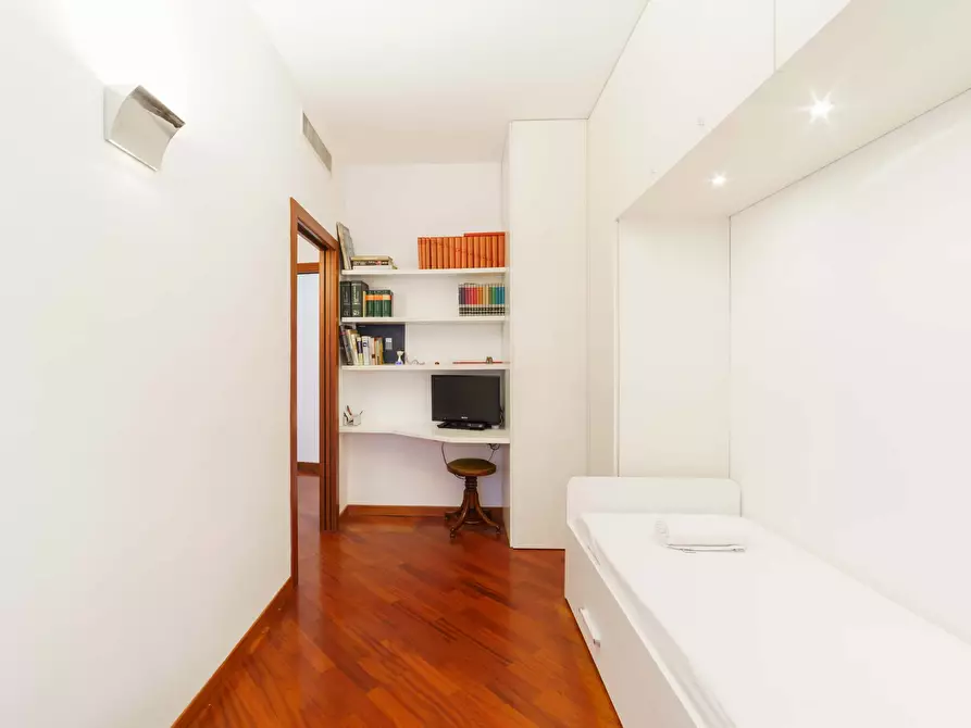 Immagine 26 di Appartamento in affitto  in Viale San Gimignano13 a Milano