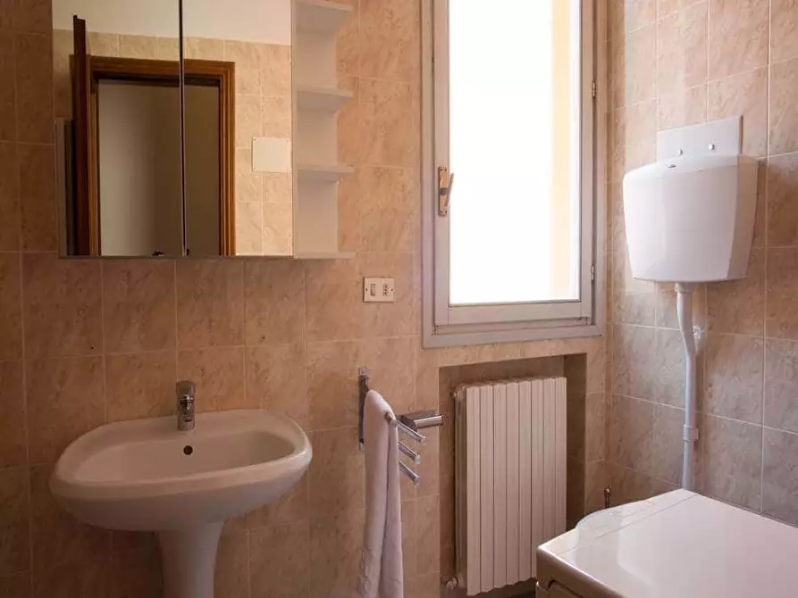 Immagine 7 di Camera in affitto  in Via Marsala28 a Bologna