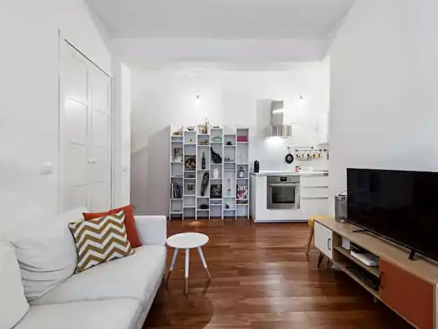 Immagine 2 di Appartamento in affitto  in Via Luigi Canonica1 a Milano