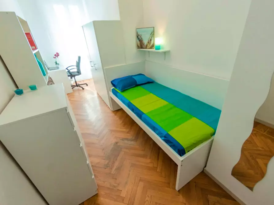 Immagine 2 di Camera in affitto  in Piazza Tancredi Galimberti25 a Torino